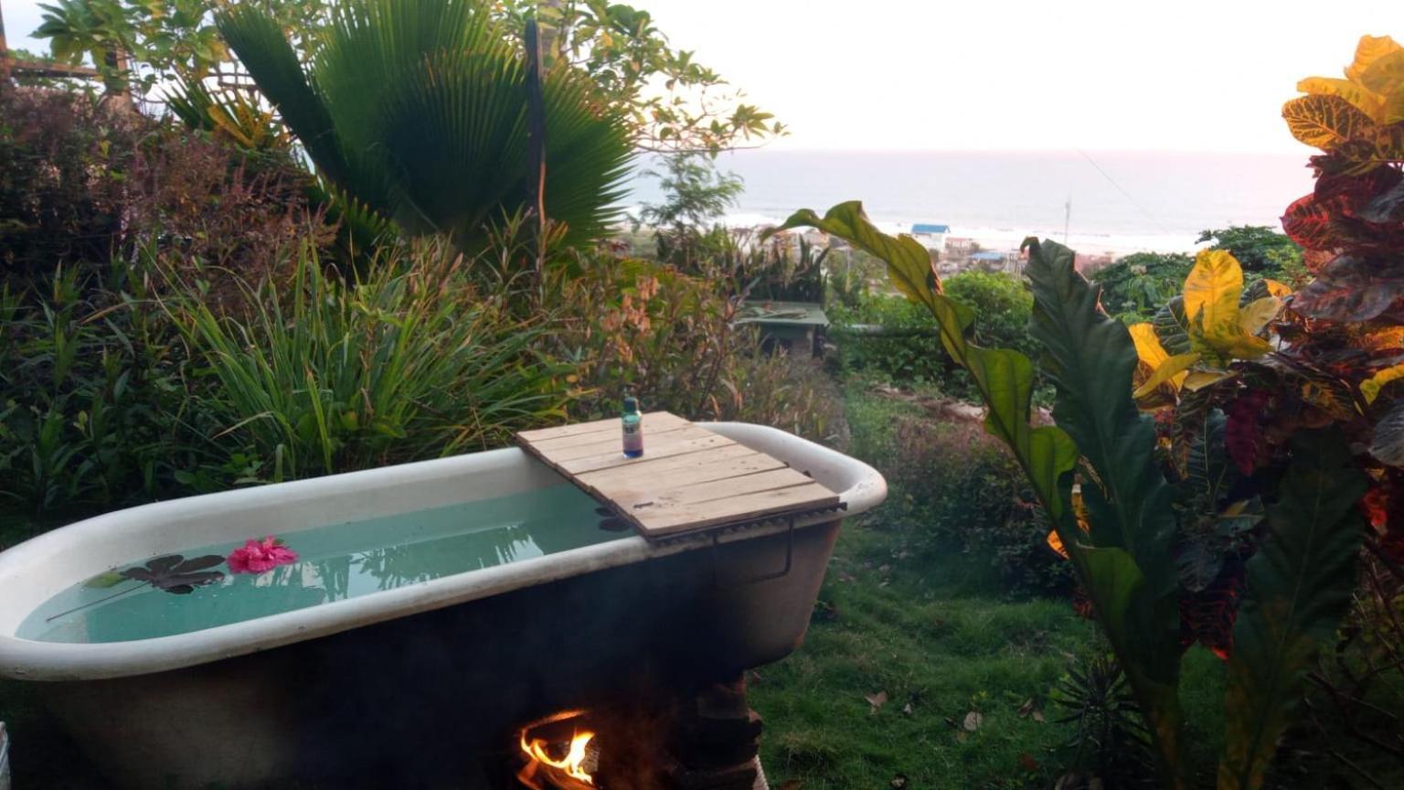 Punto Verde Ecological House Montanita Ngoại thất bức ảnh